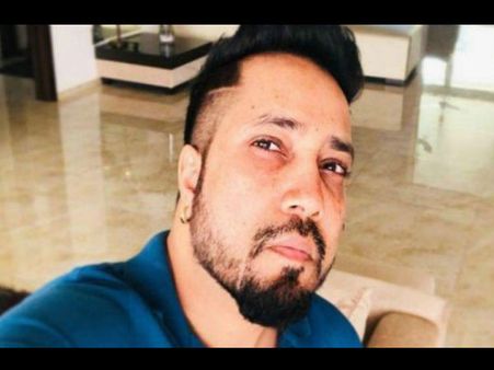 मीका सिंह का छलका दर्द- पिछले 8 महीने से काम नहीं मिला, इन स्टार्स ने बेचा सामान, लोन भरने के पैसे नहीं