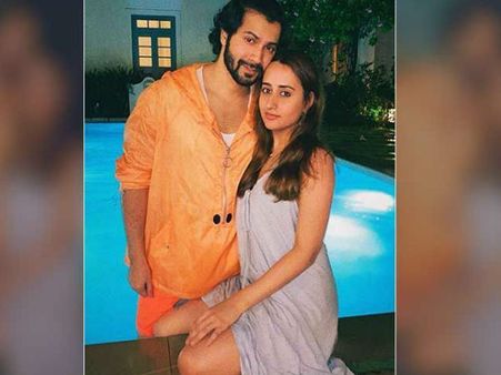 नताशा दलाल संग सगाई पर वरुण धवन ने बताया सच, 'मेरी लाइफ में कोई और नहीं है'