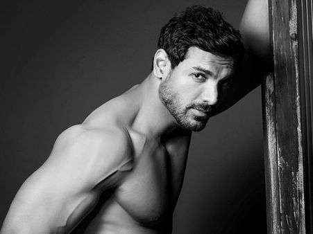 साल 2021 में 5 एक्शन फिल्मों के साथ धमाका करेंगे जॉन अब्राहम- अपकमिंग फिल्मों की लिस्ट