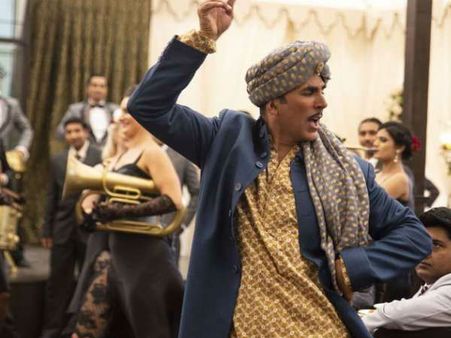 अक्षय कुमार की बंपर कमाई, 6 साल में कमाए 1744 करोड़- इन फिल्मों से बने सबसे अमीर अभिनेता