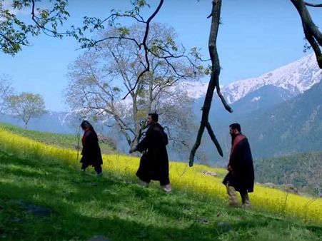 बड़े पर्दे पर फिर दिखेगी कश्मीर की खूबसूरती-अजय देवगन, संजय दत्त, रोहित शेट्टी समेत 24 निर्माता पहुंचे गुलमर्ग