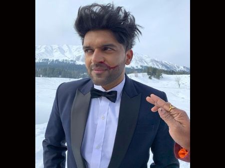 माइनस 9 डिग्री पर शूटिंग के दौरान गुरु रंधावा के नाक से निकलने लगा खून, फैंस कर रहे हैं कमेंट