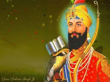 गुरु गोबिंद सिंह की जयंती पर अजय देवगन और कंगना रनौत समेत इन सितारों ने दी बधाई