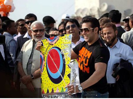 Makar Sankranti 2021: जब सलमान-शाहरुख, अक्षय-अमितााभ ने उड़ाई ऐसी पतंग, देखिए मजेदार तस्वीरें