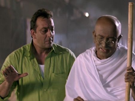 महात्मा गांधी पुण्यतिथि: हर भारतीय को जरूर देखनी चाहिए बापू के जीवन पर बनी ये फिल्में