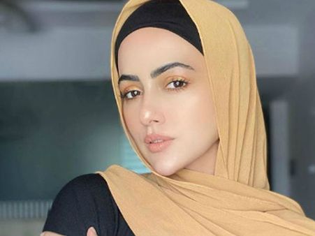 शादी के 2 महीने बाद सना खान का दर्दनाक पोस्ट- डिप्रेशन में मत डालो, मेरा दिल टूट चुका है