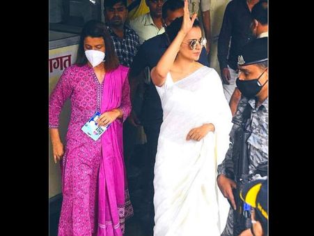 राजद्रोह के केस दौरान पुलिस स्टेशन पहुंची कंगना रनौत, वीडियो पोस्ट कर कहीं ये बातें