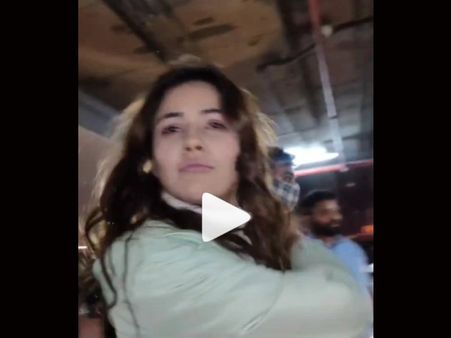 शहनाज गिल ने फोटोग्राफर को देख लहराया तमाचा, धड़ल्ले से वायरल हुआ वीडियो