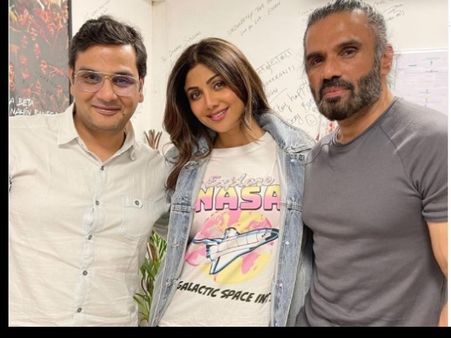 21 साल बाद मिले देव-अंजलि, शिल्पा-सुनील एक साथ ' धड़कन 2' की तैयारी, अक्षय कुमार गायब !