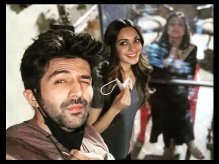 कोरोना के बढ़ते केस के बीच 'भूल भुलैया 2' के सेट पर तब्बू को मिली जेड प्लस बबल सिक्योरिटी