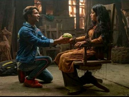 रूही 2nd Day बॉक्स ऑफिस: शानदार शुरुआत के बाद, शुक्रवार को गिरा जान्हवी कपूर की फिल्म का कलेक्शन