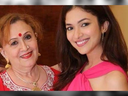 कोरोना के चलते मशहूर टीवी एक्ट्रेस रिद्धिमा पंडित की मां की मौत, सदमे में परिवार!