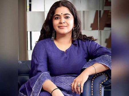 फिल्ममेकर अश्विनी अय्यर तिवारी ने बॉलीवुड में 5 साल किये पूरे- तस्वीरों के साथ याद की अपनी पहली फिल्म