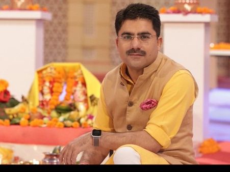 TV पत्रकार रोहित सरदाना का निधन, रवीना टंडन से फरहान अख्तर तक- बॉलीवुड ने दी श्रद्धांजलि