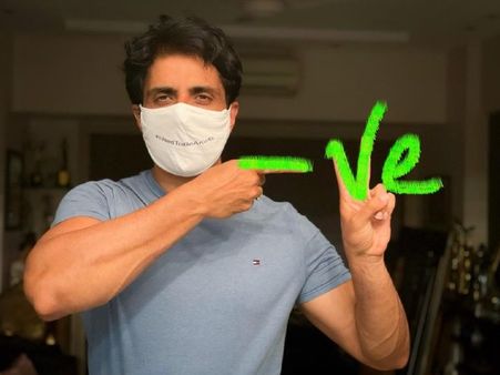 सोनू सूद के फैंस के लिए खुशखबरी, एक सप्ताह के भीतर कोरोना निगेटिव हुए अभिनेता!