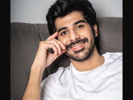 'गुडबाय'- अमिताभ बच्चन और रश्मिका मंदना के साथ शामिल हुए पवेल गुलाटी, कहा- 'बहुत ही स्पेशल फिल्म है'