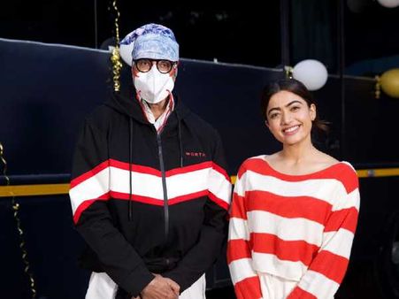 अमिताभ बच्चन और विकास बहल के साथ 'गुडबाय' के सेट पर रश्मिका मंदाना का जन्मदिन सेलिब्रेशन, देखें तस्वीरें