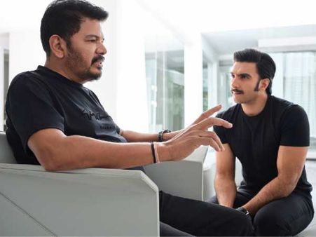 विवादों में फंसी रणवीर सिंह स्टारर 'अन्नियन' रीमेक! आपस में भिड़े डायरेक्टर और प्रोड्यूसर