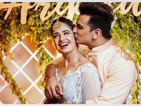 जातिसूचक शब्द का इस्तेमाल कर बुरी फंसी युविका चौधरी- हाथ जोड़ मांगी माफी तो पति प्रिंस ने भी कहा सॉरी