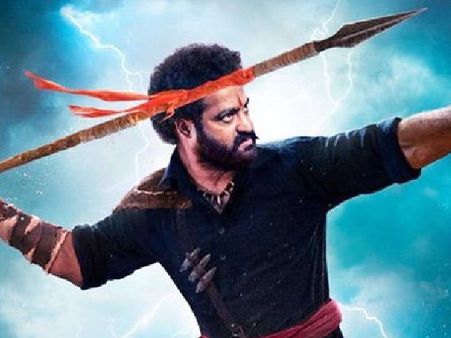 SS राजामौली ने जूनियर NTR के बर्थडे पर कोमाराम भीम का लुक किया रिलीज, देखें पोस्टर