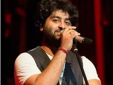 सिंगर अरिजीत सिंह की मां का निधन, कोरोना के चलते अस्पताल में थीं भर्ती