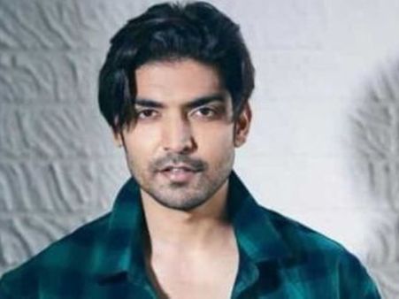 गुरमीत चौधरी ने डॉक्टर्स की टीम के साथ शुरू की कोविड-19 मरीजों के लिए एक मुफ्त टेली-कंसल्टेशन