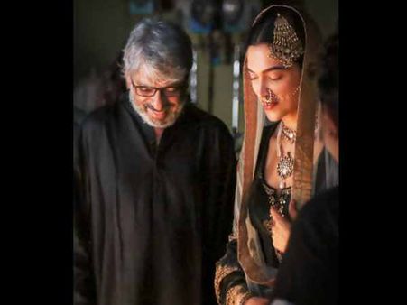 संजय लीला भंसाली की बैजूू बावरा रीमेक में दीपिका पादुकोण की एंट्री, निभाएंगी ये किरदार?