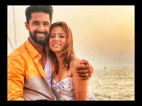 रवि दुबे ने सरगुन मेहता के साथ 'उड़ारियाँ' के नए गीत 'रुतन' पर बनाई नई रील; जीत लेगी आपका दिल!