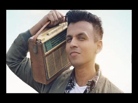 'इंडियन आइडल' के विजेता अभिजीत सावंत ने शो पर निकाली भड़ास- गरीबी-लव एंगल दिखाते हैं, गाने पर फोकस नहीं