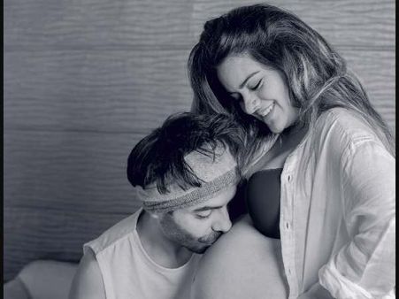 पिता बनने वाले हैं अपारशक्ति खुराना, पत्नी के साथ शेयर की तस्वीर, फैंस को दिया गुड न्यूज