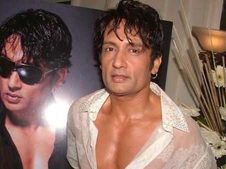 मां के निधन के बाद शेखर सुमन ने किया ये पोस्ट, बोले 'अनाथ महसूस कर रहा हूं'