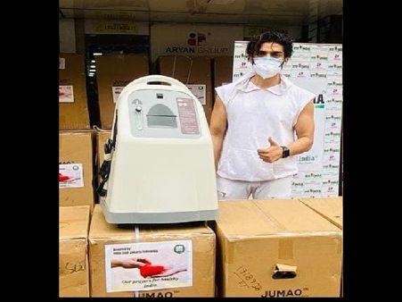 गुरमीत चौधरी ने इंडोनेशिया से भारत भेजा ऑक्सीजन कंसंट्रेटर, कोरोना में खड़ा किया खुद का फाउंडेशन