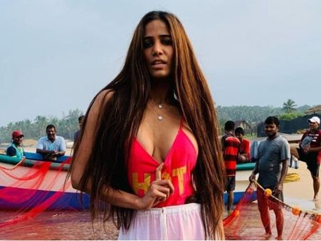 क्या पूनम पांडे प्रेग्नेंट हैं? एडल्ट स्टार ने खुद बताई सच्चाई, कहा- 