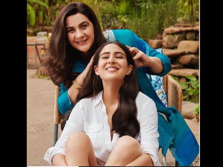 मां अमृता के साथ सारा अली खान ने शेयर की PIC, फैंस का ऐसा आया रिएक्शन