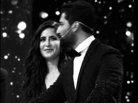 रिलेशनशिप कंफर्म होते ही विकी कौशल को कैटरीना कैफ फैन्स बुला रहे हैं जीजू, तस्वीरों पर किए कमेंट