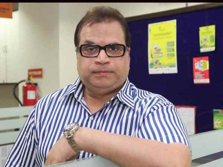 प्रोड्यूसर रमेश तौरानी की पूरी कंपनी कोरोना की नकली वैक्सीन का हुई शिकार