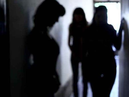 मुंबई पुलिस ने किया सेक्स रैकेट का भंडाफोड़, दो एक्ट्रेस गिरफ्तार, कहा, लॉकडाउन में करना पड़ा ये काम