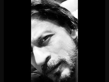 शाहरुख खान ने शेयर की अपनी लेटेस्ट तस्वीर, दिया हिंट, जल्द होगी 'पठान' के सेट पर वापसी