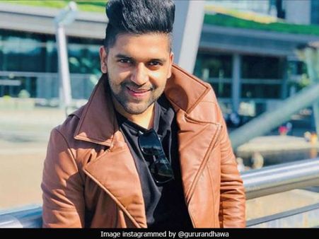 सिंगर गुरु रंधावा निकले नए सफर पर, हिंदी फिल्मों में अभिनय करियर की करेंगे शुरुआत!