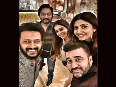 शिल्पा शेट्टी के शो सुपर डांसर से आई खबर? उनकी जगह रितेश देशमुख और जेनेलिया आएंगे नजर!