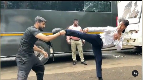 ऐसा होगा 'हीरोपंती 2' का क्लाईमैक्स सीन, खतरनाक एक्शन और फाइट करते नजर आए टाइगर श्रॉफ- VIDEO