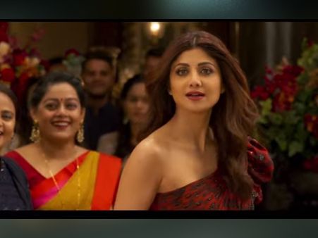 अक्षय कुमार ने लॉन्च किया 'हंगामा 2' का ट्रेलर, कॉमेडी तड़के के साथ शिल्पा शेट्टी का ग्लैमरस अंदाज- VIDEO