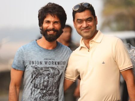 कबीर सिंह प्रोड्यूसर लेकर आ रहे हैं कोरियन फिल्म का रीमेक, बड़े सुपरस्टार की होगी एंट्री!