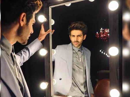 शुरू होने से पहले ही बदल गई कार्तिक आर्यन की फिल्म सत्यनारायण की कथा