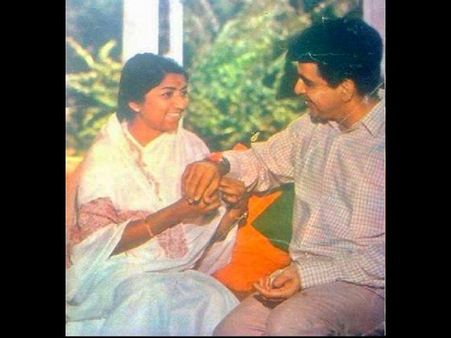दिलीप कुमार निधन: लता मंगेशकर का दर्द- छोटी बहन को छोड़कर चले गए, सायरा भाभी जैसी औरत को प्रणाम