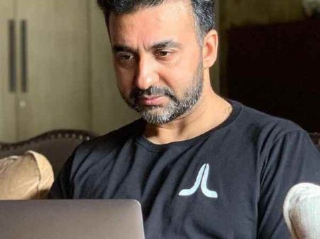 राज कुंद्रा पॉर्न फिल्म रैकेट: सेक्स को लाईव दिखा कर बॉलीवुड से बड़ी एडल्ट इंडस्ट्री बनाने का था प्लान - पुलिस