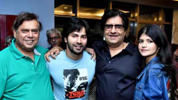 कौन हैं वरूण धवन की भतीजी अंजिनी धवन, एक्टर अनिल धवन और डायरेक्टर डेविड धवन की पोती, बेहद ग्लैमरस Pics