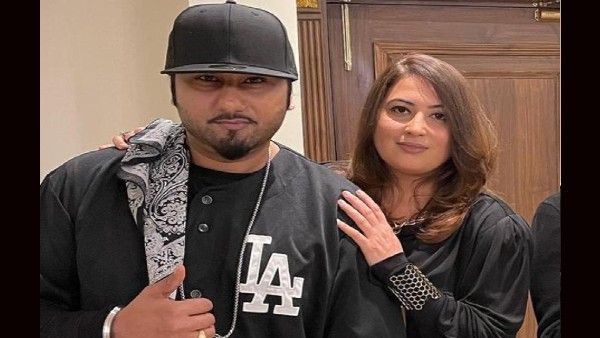 हनी सिंह की पत्नी ने ससुर पर लगाए गंभीर आरोप, 'नशे की हालत में करते थे अश्लील हरकतें'!