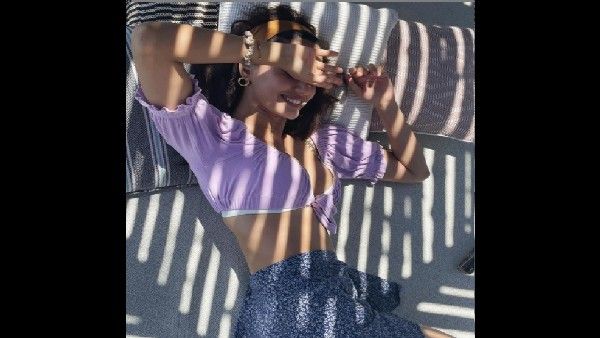 पिंक बिकिनी में धूप सेकती दिशा पटानी की फोटो देख, टाइगर श्रॉफ ने बोला HOT