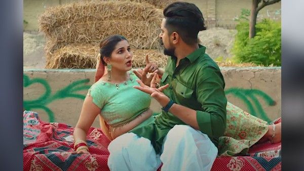 सपना चौधरी का नया हरियाणवी गाना फटफटिया रिलीज, आते ही यूट्यूब पर मचा दिया तहलका- VIDEO